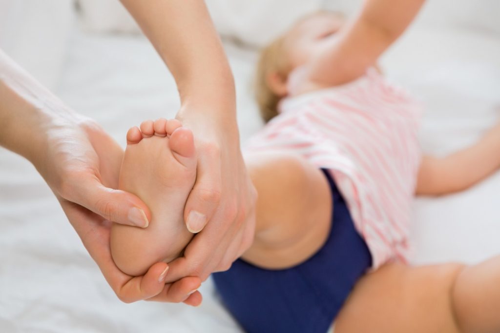 Découvrez la Thérapie des Pieds pour Bébé, une expérience douce et équilibrante pour les tout-petits à Saint-Étienne-de-Saint-Geoirs